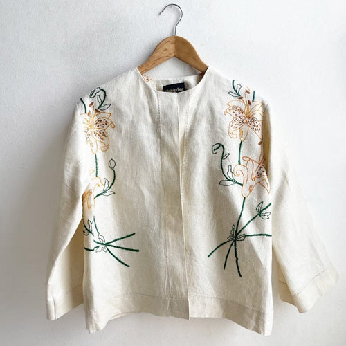 Vintage Fabric Boxy Jacket MEDIUM Deluxe Cream With Embroidered Lilies