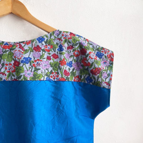 Two Tone Vintage Silk Small Ruby Floral / Navy